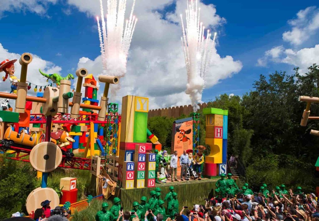 toy story land opening