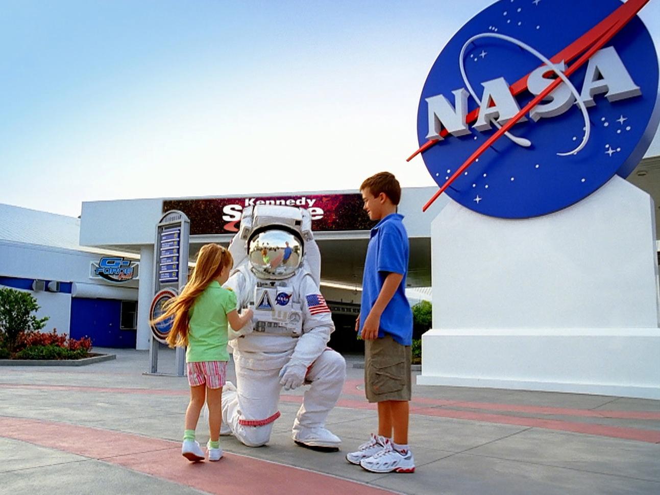 Disney y Kennedy Space Center ofrecen actividades gratuitas en línea para niños durante el cierre de las escuelas